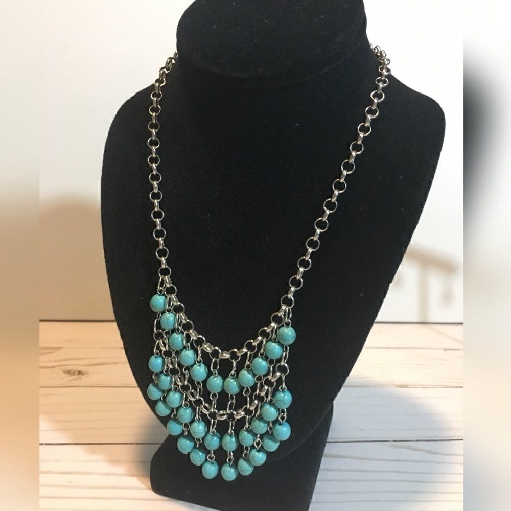 Turquoise & Silver Necklace with Earrings - Picture 2 of 8